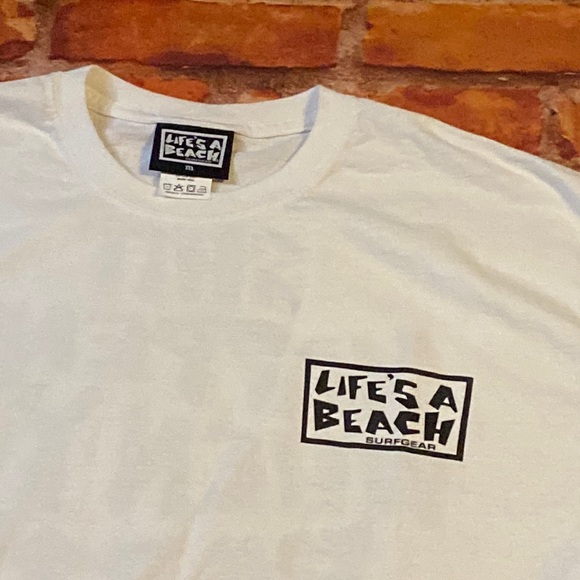 Life’s a Beach Brand Tee - Mens Size Medium - Picture 2 of 7